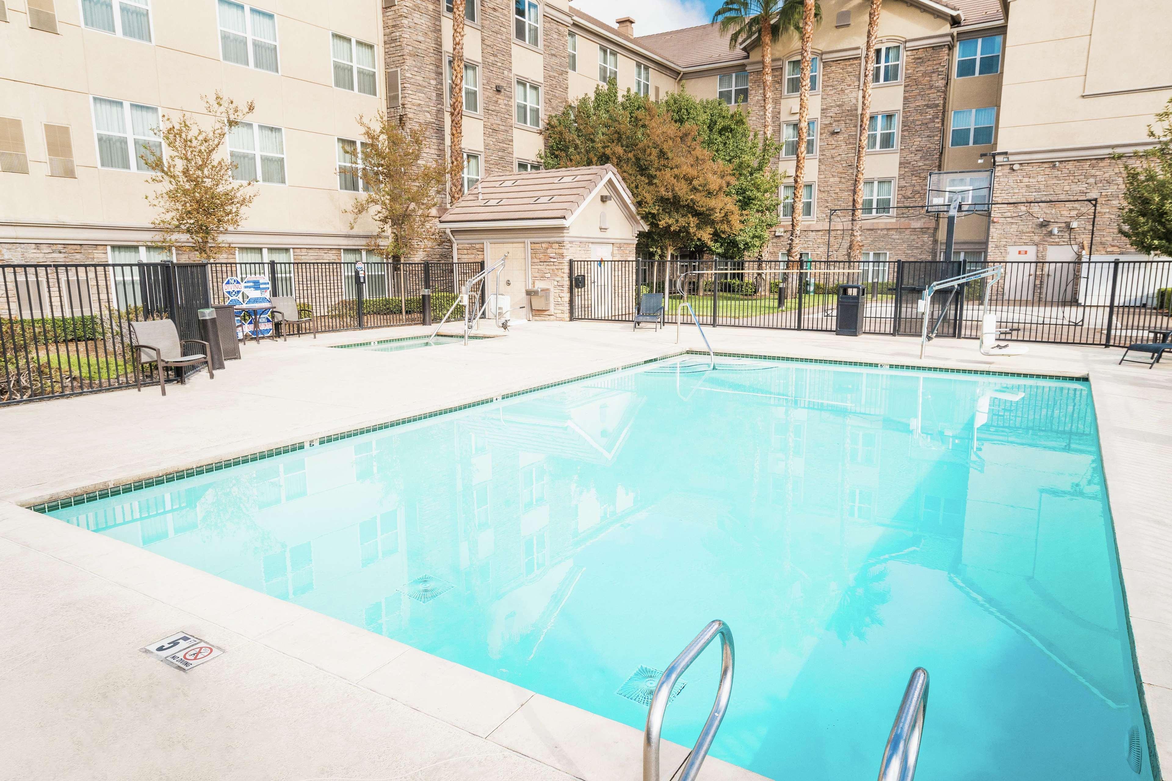 Homewood Suites By Hilton Ontario Rancho Cucamonga Dış mekan fotoğraf